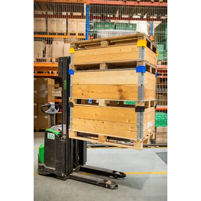 Stacking Corner KP-PALLET in use